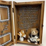 Подарък за бабинден, оригинален подарък за баба, дървена кутия книга с пожелание и снимки