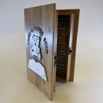 Подарък за дипломиране на инженер, персонализирана кутия от дърво за спомени